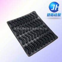 廠家提供貼3M膠的硅膠腳墊/東莞硅膠制品廠專業(yè)提供背膠腳墊