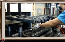 東莞硅膠制品廠現場生產音響硅膠護套過程